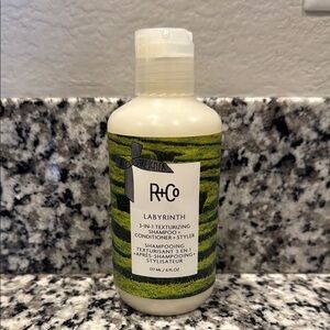 R+Co Labyrinth 3-in-1 Texturizing Shampoo